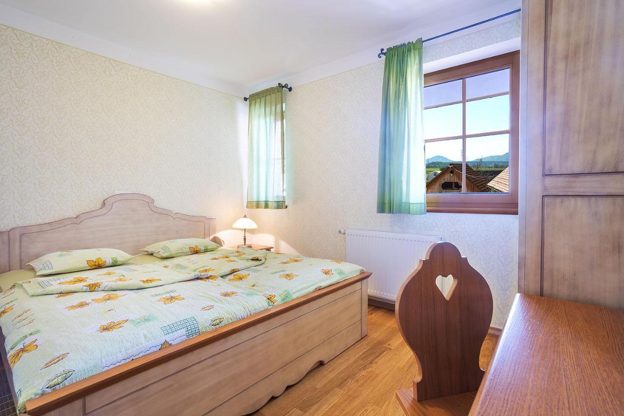 Apartments Tourist Farm Matijovc 나클로 외부 사진